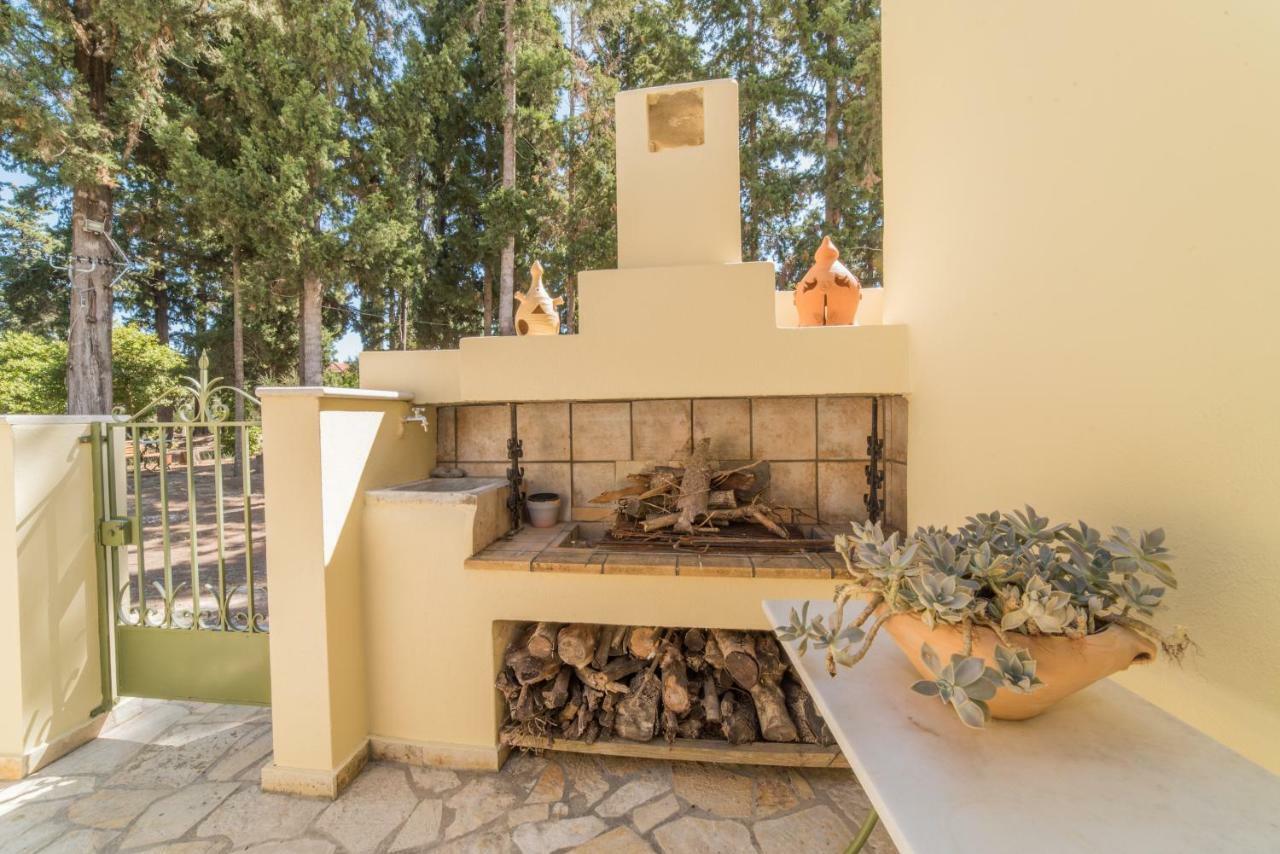 Villino Guest House Akrotiri  Exterior photo